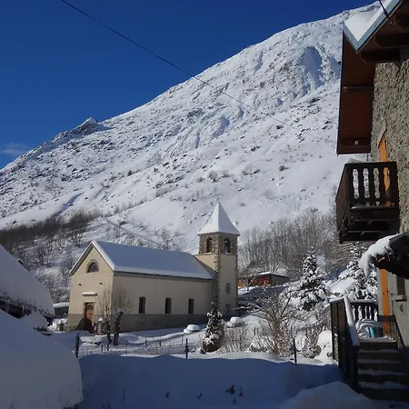 Du Savel Hotel *